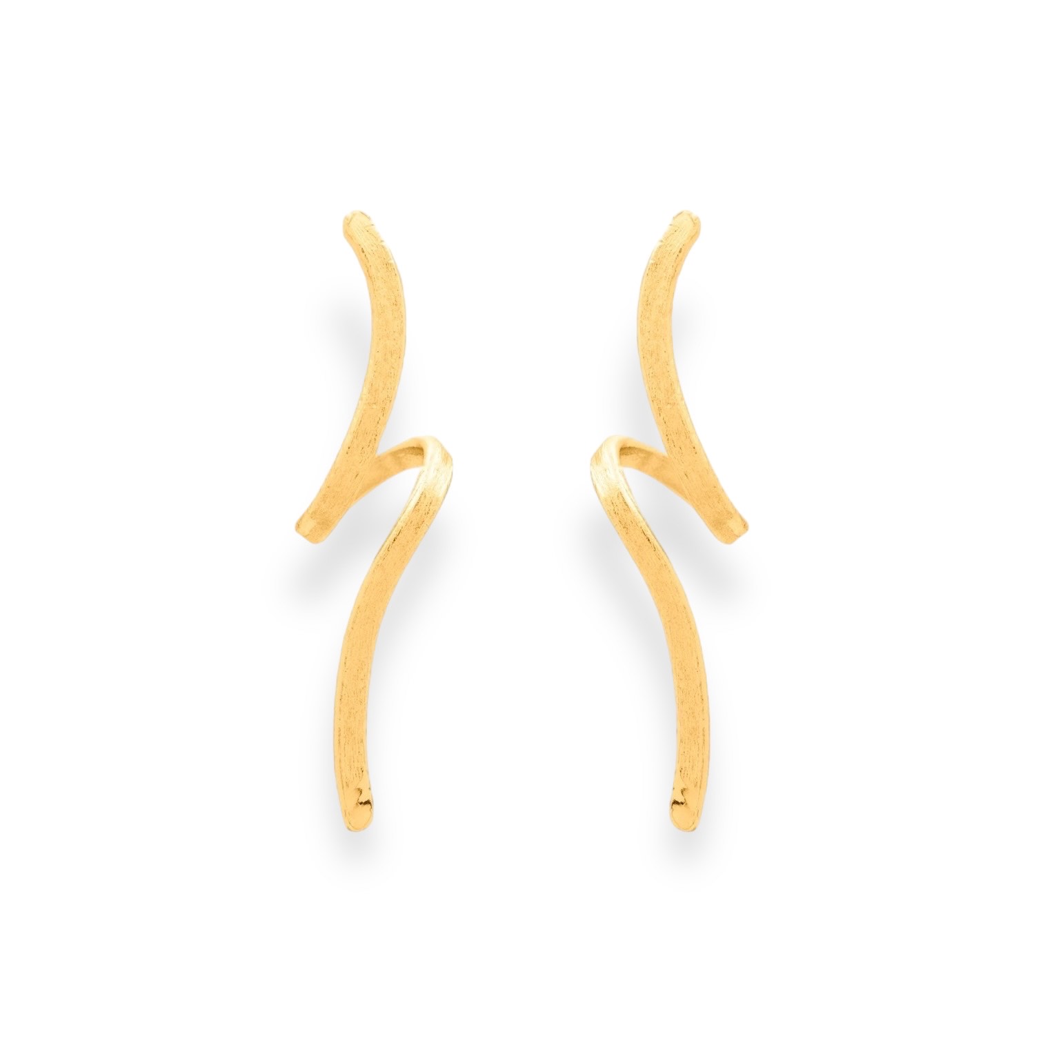 Χειροποίητα σκουλαρίκια από ορείχαλκο με ρευστή, ασύμμετρη γραμμή που προσφέρει μοντέρνα κίνηση. Διαθέτουν βελόνα από ασήμι 925 και διατίθενται με επίχρυση επιμετάλλωση, μαύρη οξείδωση ή επιμετάλλωση free nickel.