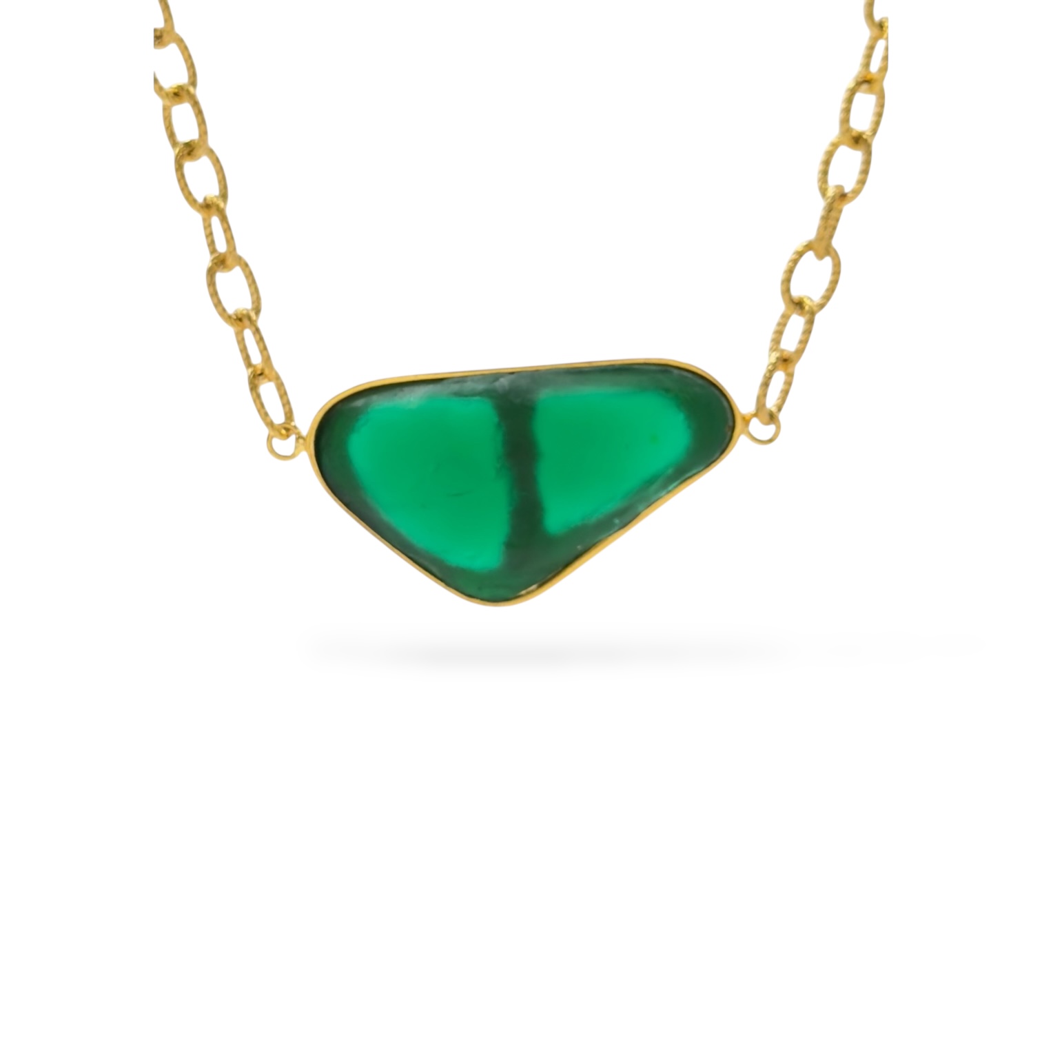 Κοντό κολιέ 45 cm με ατσάλινη αλυσίδα και στοιχείο από υγρό γυαλί.